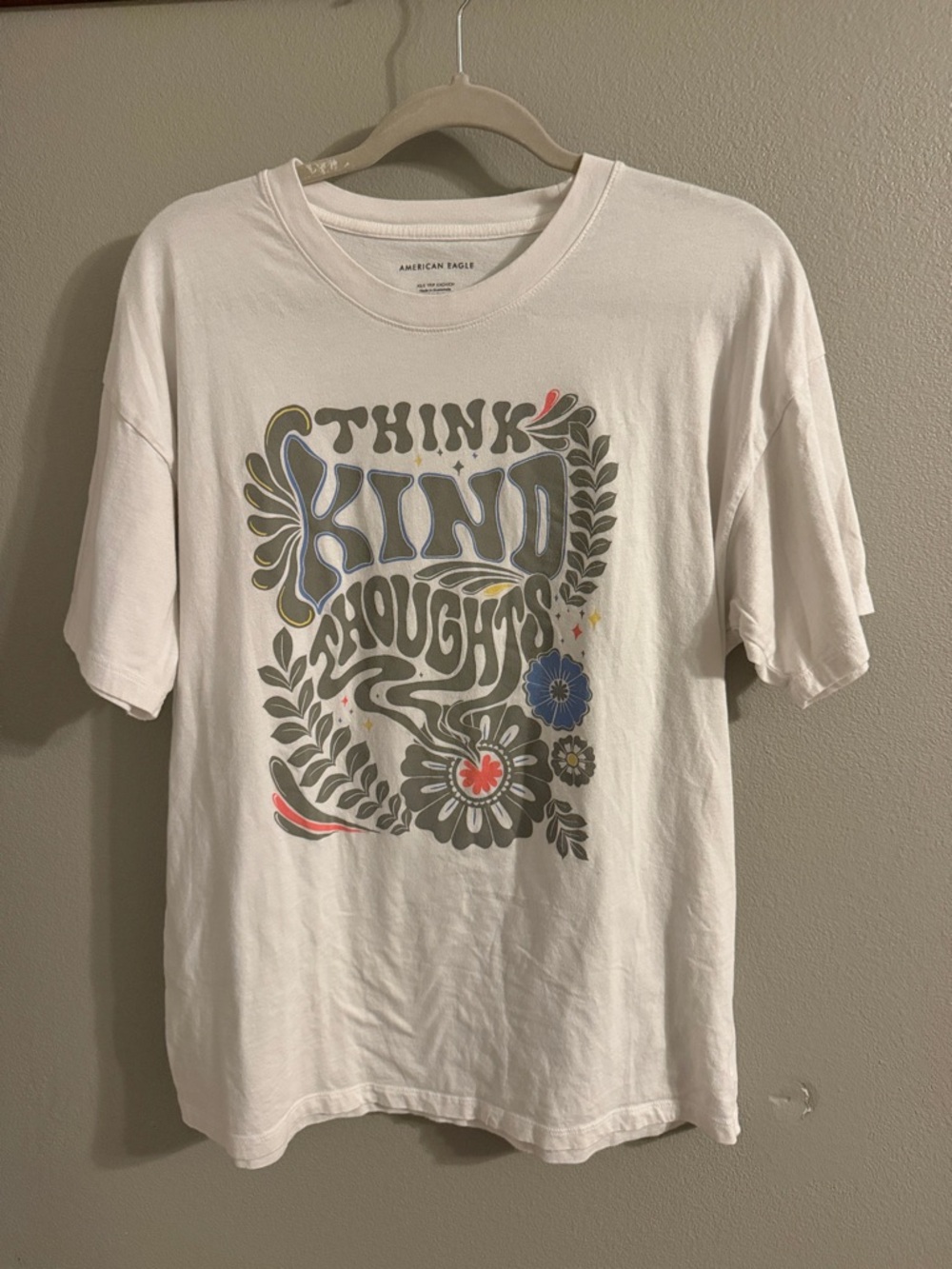 American Eagle tee
